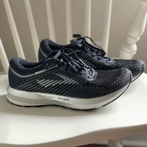 Brooks Levitate Running shoes